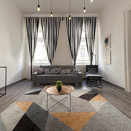 R&R Central Apartment Budapest Kültér fotó